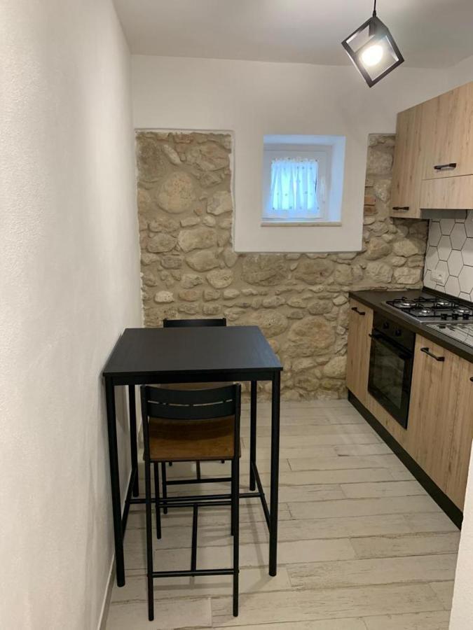Hotel La Casa Di Pietra Formia Esterno foto