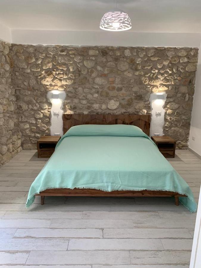 Hotel La Casa Di Pietra Formia Esterno foto